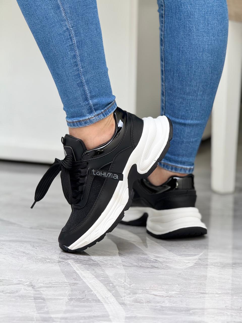 gid://shopify/MediaImage/24942272872542